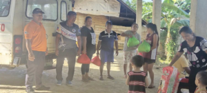 DISTRIBUTIONS OF FOODS PACK AT BARANGAY NUEVO CAMPO